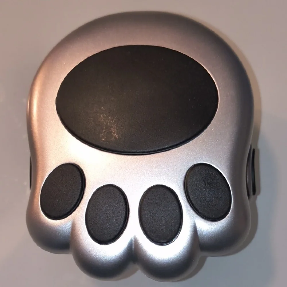 Paw Pet Massager. Quiet, safe and non threatening to pets.